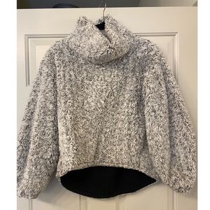 Lululemon warm restore Sherpa